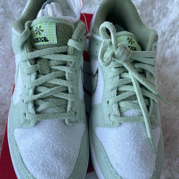 NIKE DUNK LOW FLEECE - Picture 2 of 4